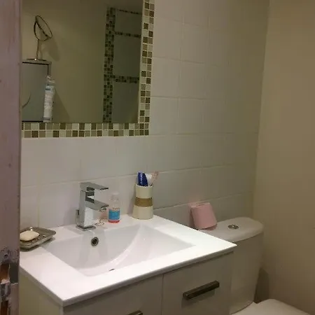 Daire Rdc Terrasse , Climatise, Confort Lunel (Herault)